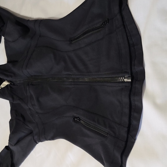 Lululemon athletica ✅ - Picture 10 of 11